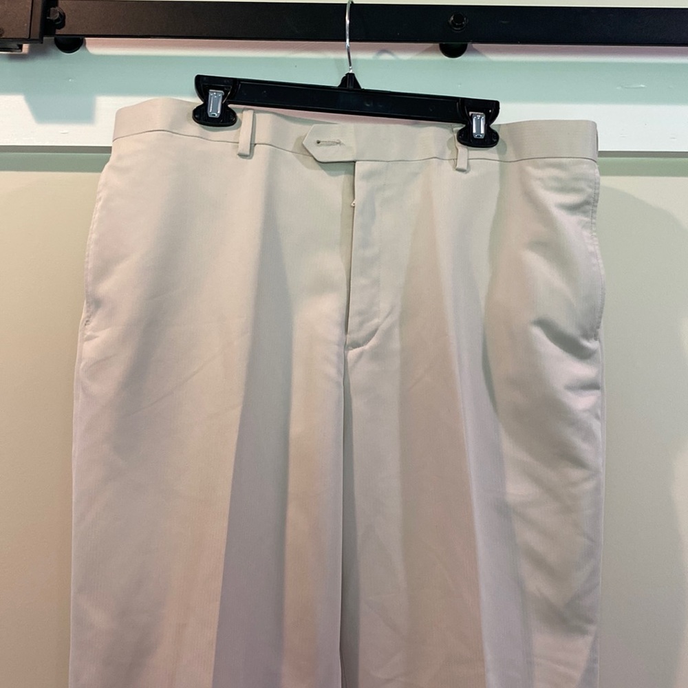E306 Savane Beige pinstripe Men's pants 38 X 29 EUC